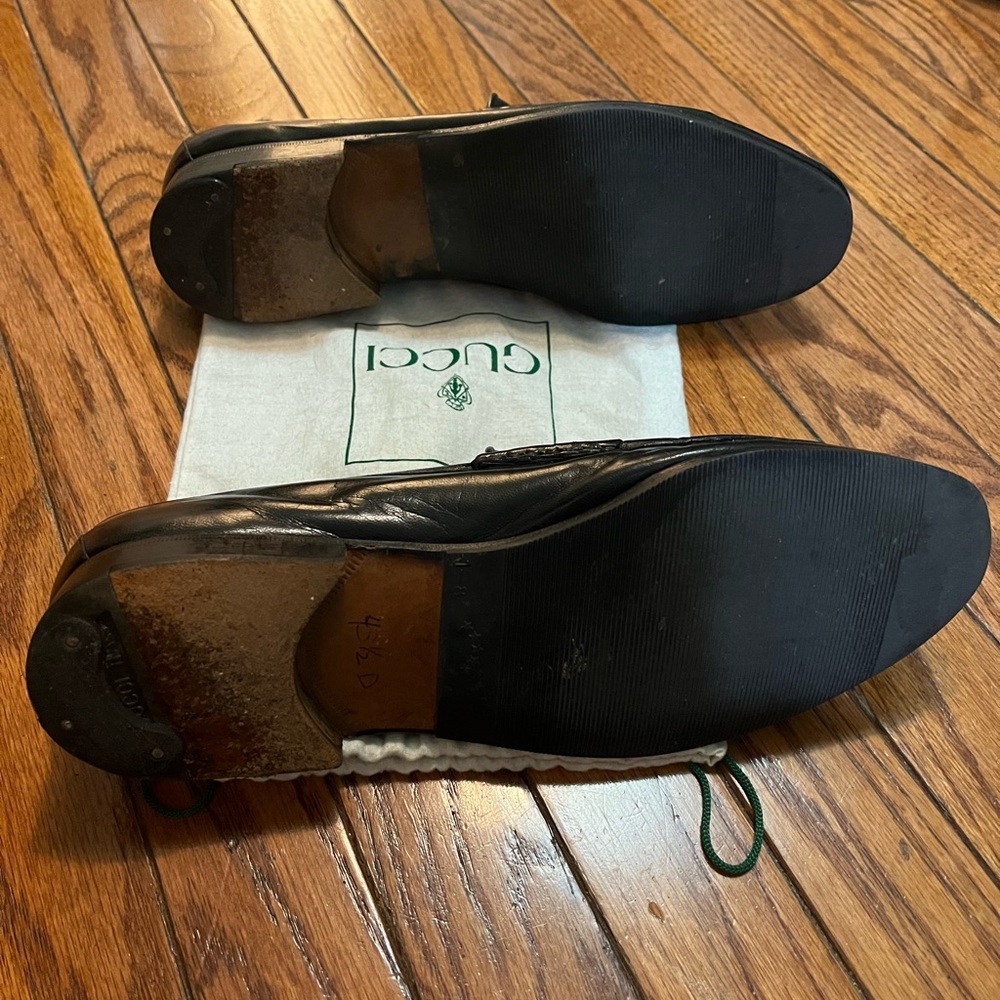Gucci Black Leather Loafers with Gold Plated Buckles - Picture 6 of 7